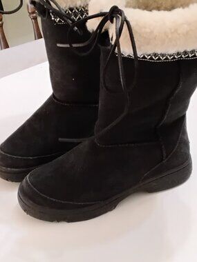 UGG Australia Ultimate Cuff Boots 5273 Black Suede Shearling Women's Size 7